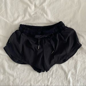 Lululemon athletica hotty hot shorts | size 4 | black
